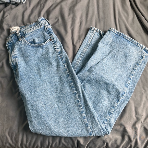 abercrombie & fitch 90s relaxed high rise jeans - Picture 1 of 4
